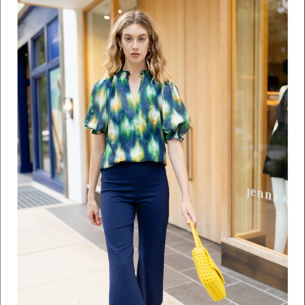 Notched Puff-Sleeve Blouse in Green and Blue